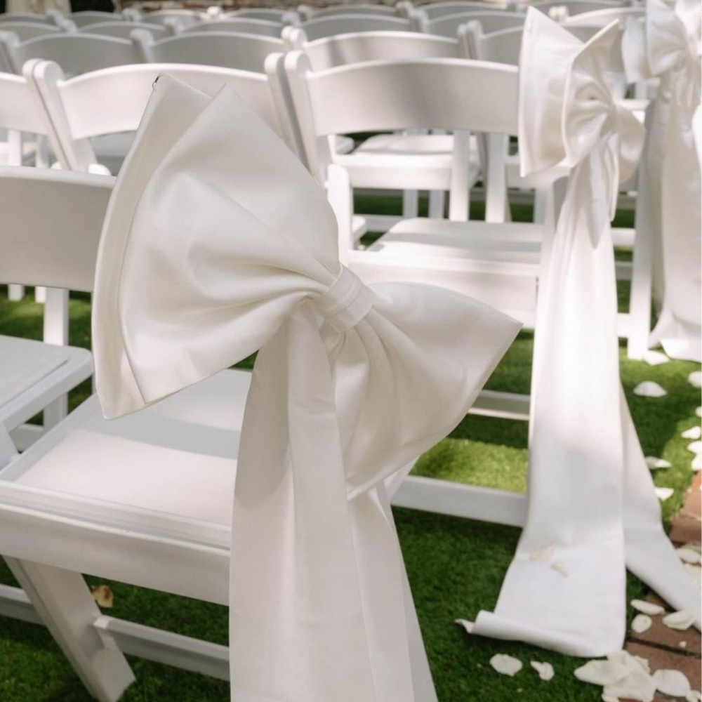 Chic White Bows